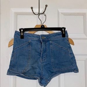 Lottie Moss light high waisted shorts